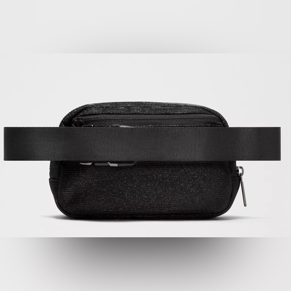 ✨NWT✨ Lululemon: Everywhere Belt Bag 1L-Glitter - Picture 2 of 13